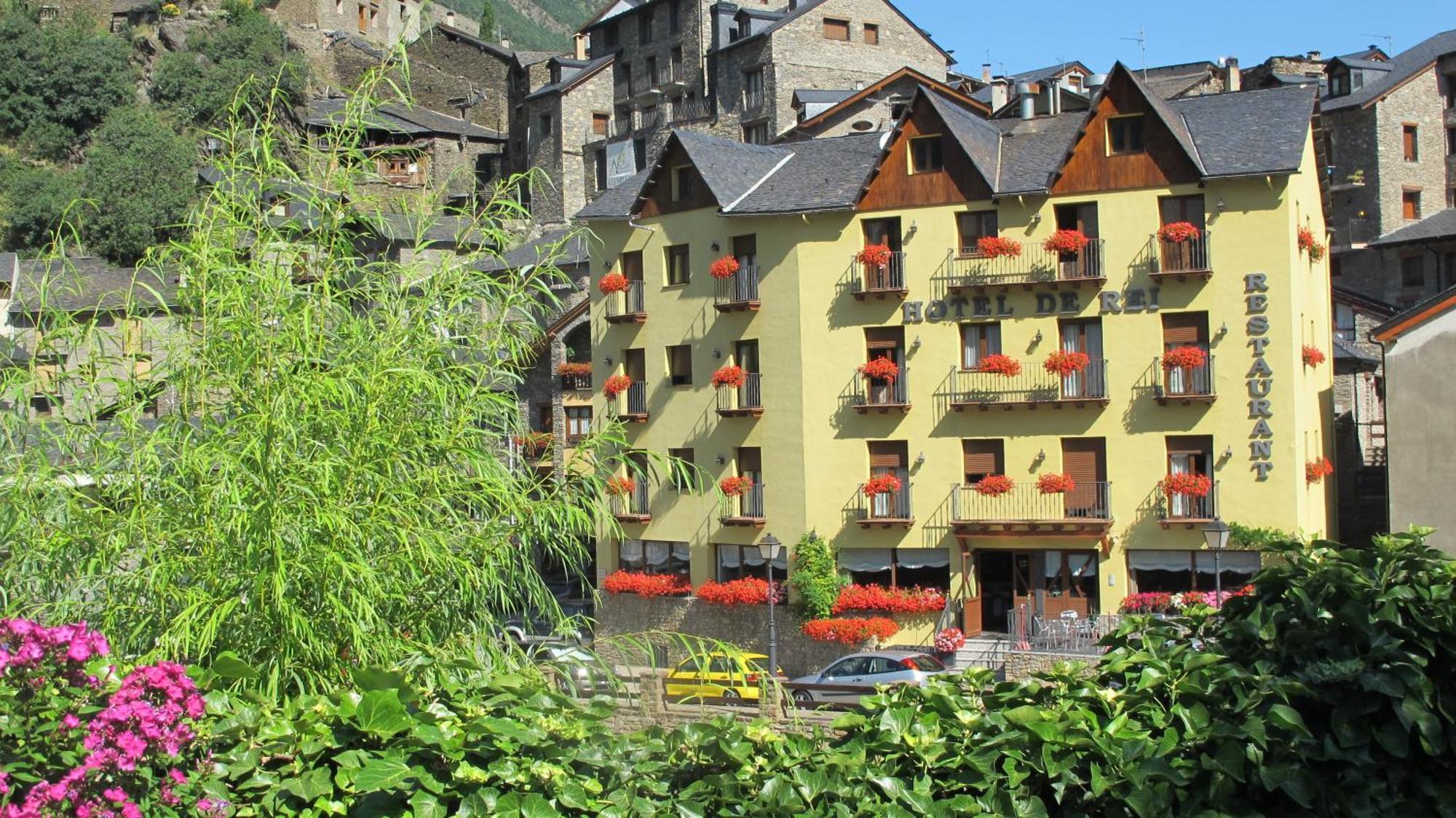 Hotel De Rei Llavorsí Exterior photo