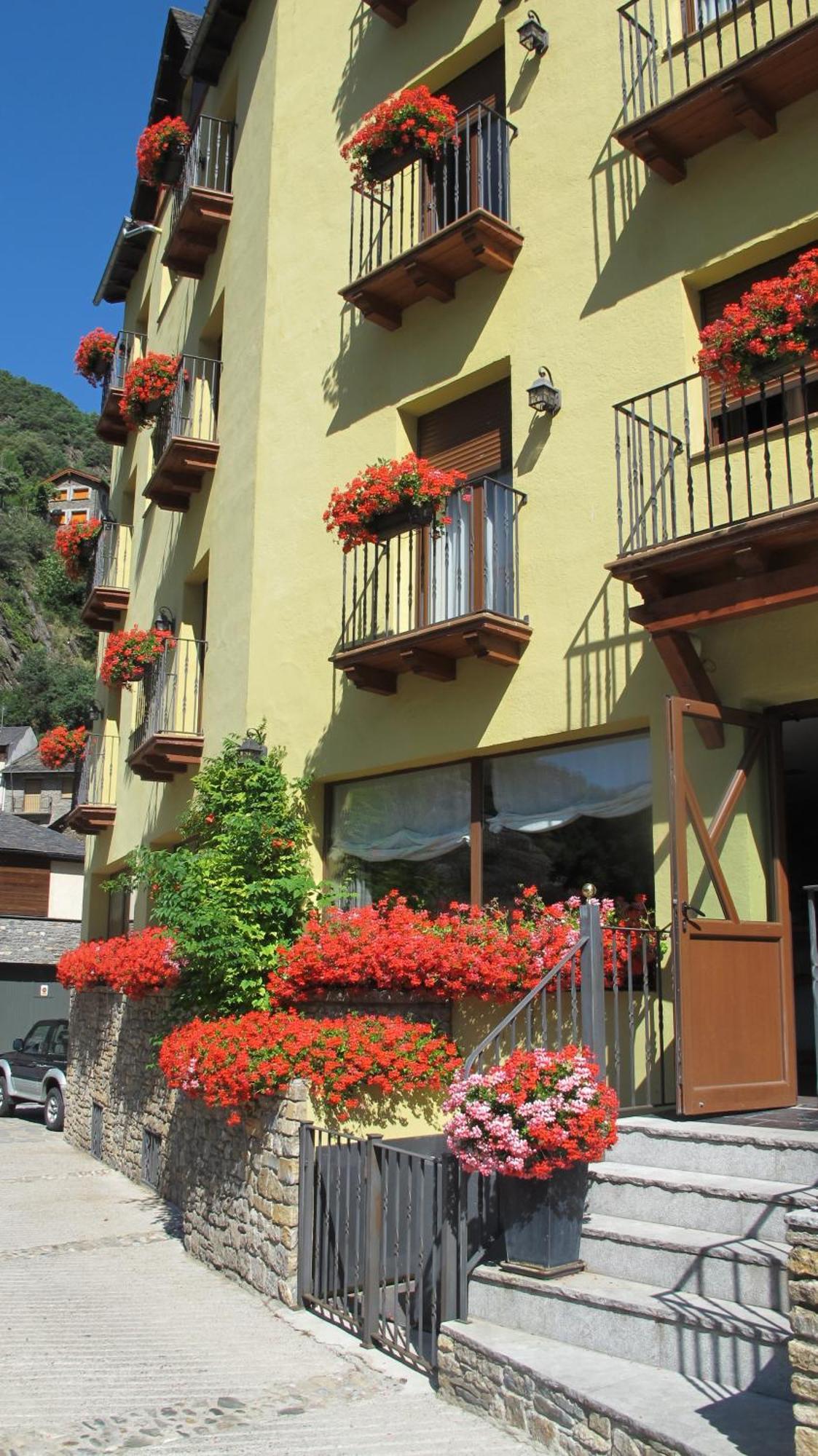 Hotel De Rei Llavorsí Exterior photo