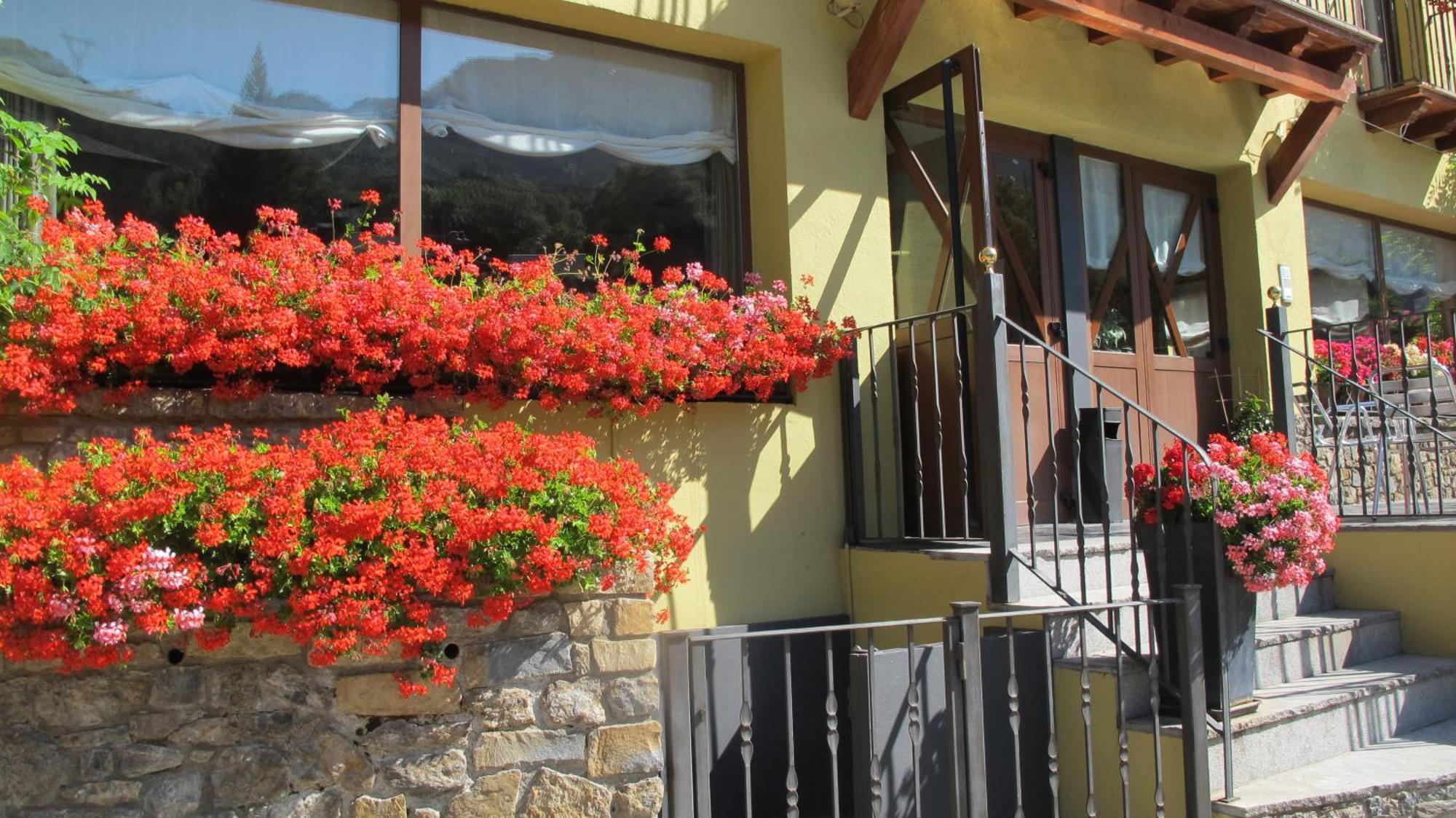 Hotel De Rei Llavorsí Exterior photo