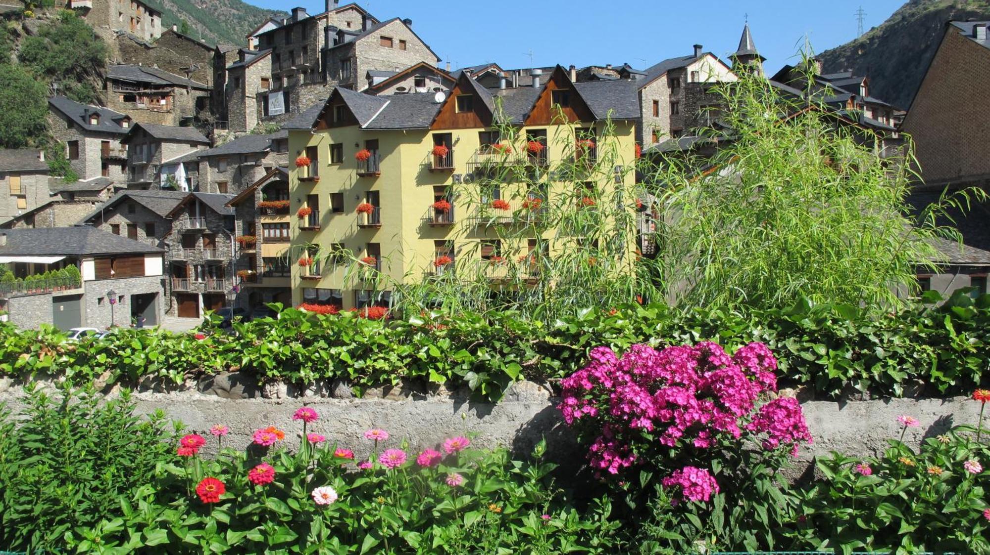 Hotel De Rei Llavorsí Exterior photo